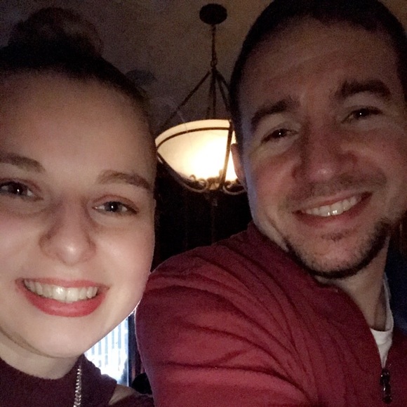 Meet your Posher, Christy - Picture 2 of 4